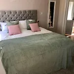 Quiet And Cosy Flat, Close To Bath Centre